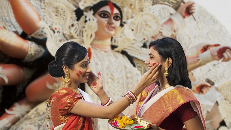 Sejarah Hari Ibu Internasional - Festival Durga Puja India